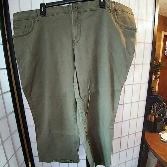 Sonoma Denim - Olive Ladies 24 Jeans Sonoma Crops